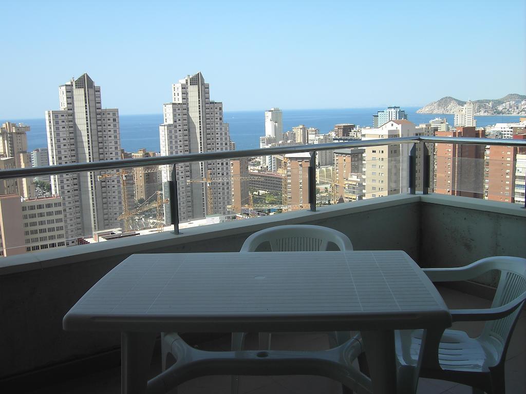 Apartamentos Con Terraza Torre D'Oboe By Renthas Benidorm Camera foto