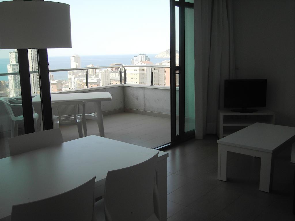Apartamentos Con Terraza Torre D'Oboe By Renthas Benidorm Camera foto